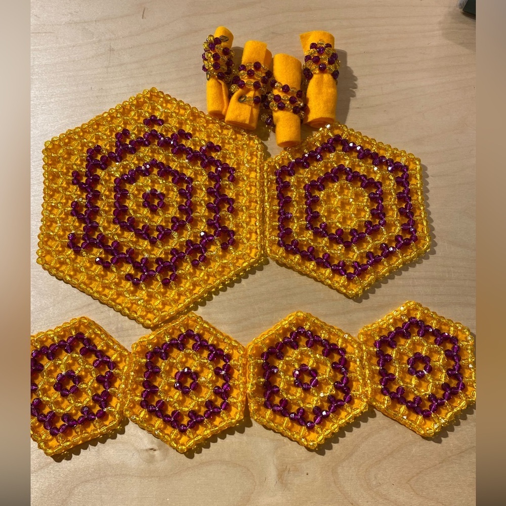 Handcrafted Bead Table Setting (LE) - Picture 5 of 16
